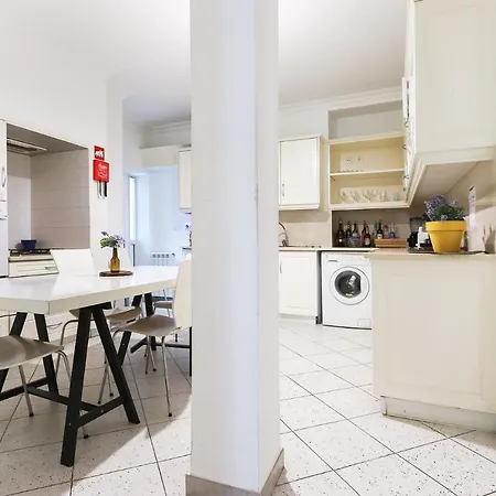 Guest house Silver Flower - Flat In Center