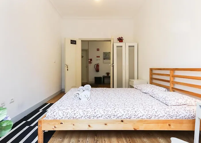 Silver Flower - Flat In Center Pensión 3*