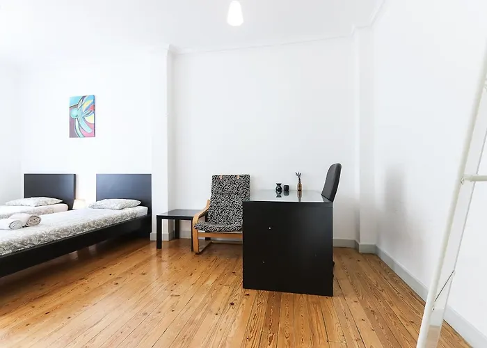 Pensión Silver Flower - Flat In Center