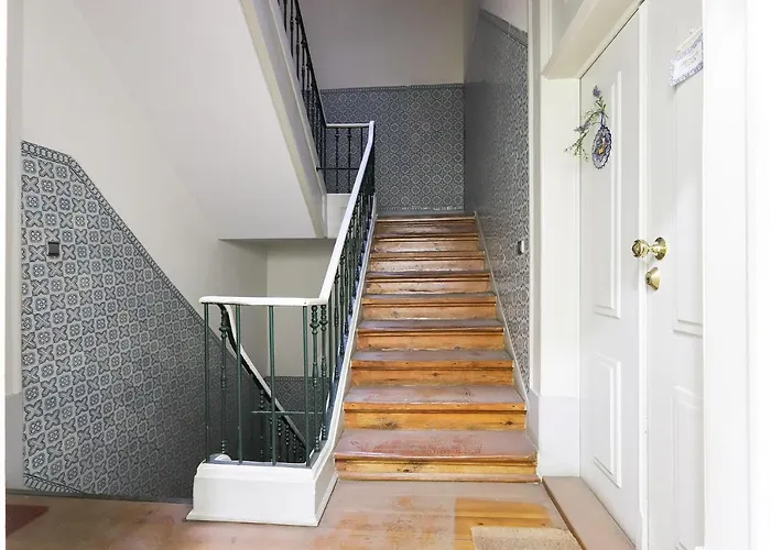 Silver Flower - Flat In Center