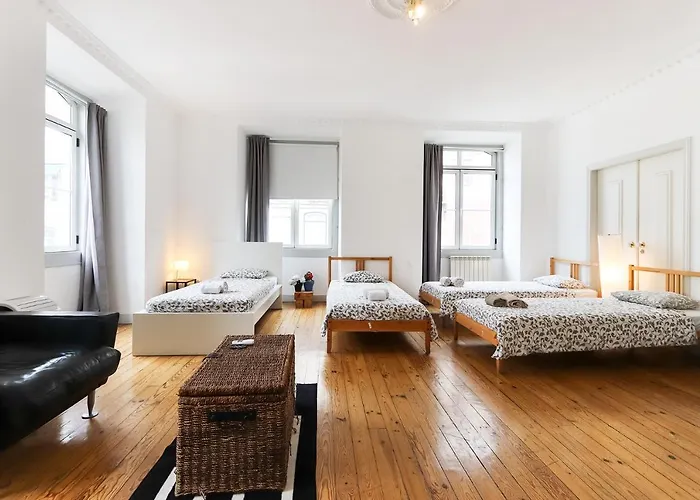 Silver Flower - Flat In Center Pensión Lisboa