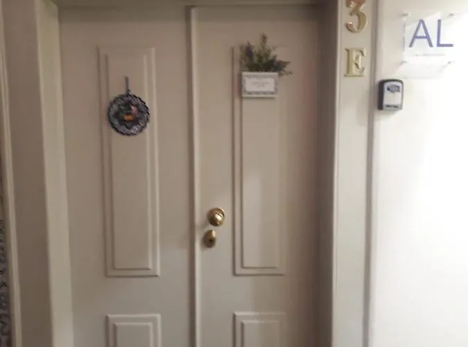 Silver Flower - Flat In Center